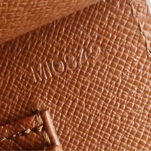 LOUIS VUITTON CONCORDE HANDBAG - Picture 11 of 14